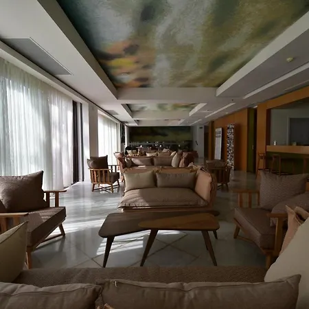 Hotell Geraniotis And 4*