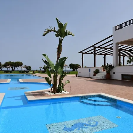 Hotell Geraniotis And Platanés