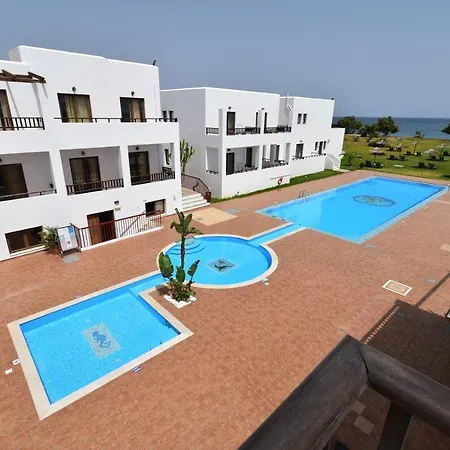 Hotell Geraniotis And Platanés